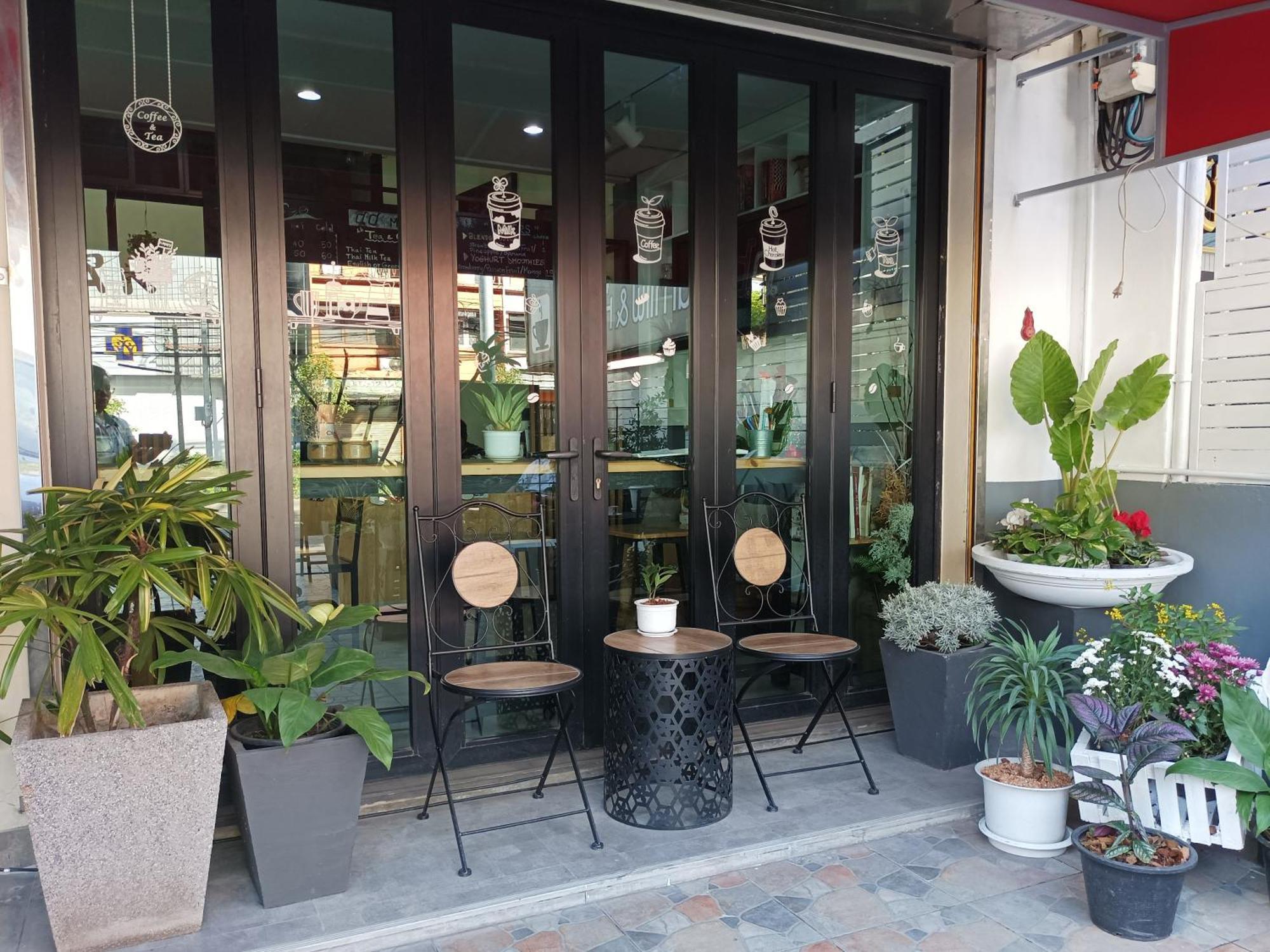 Double D Rooms & Cafe Bangkok Exterior foto